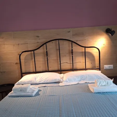 Casa de hóspedes Antonino Pio 2 *