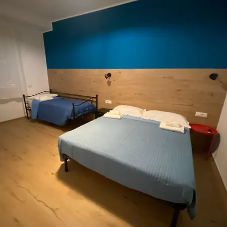 Casa de hóspedes Antonino Pio 2 *